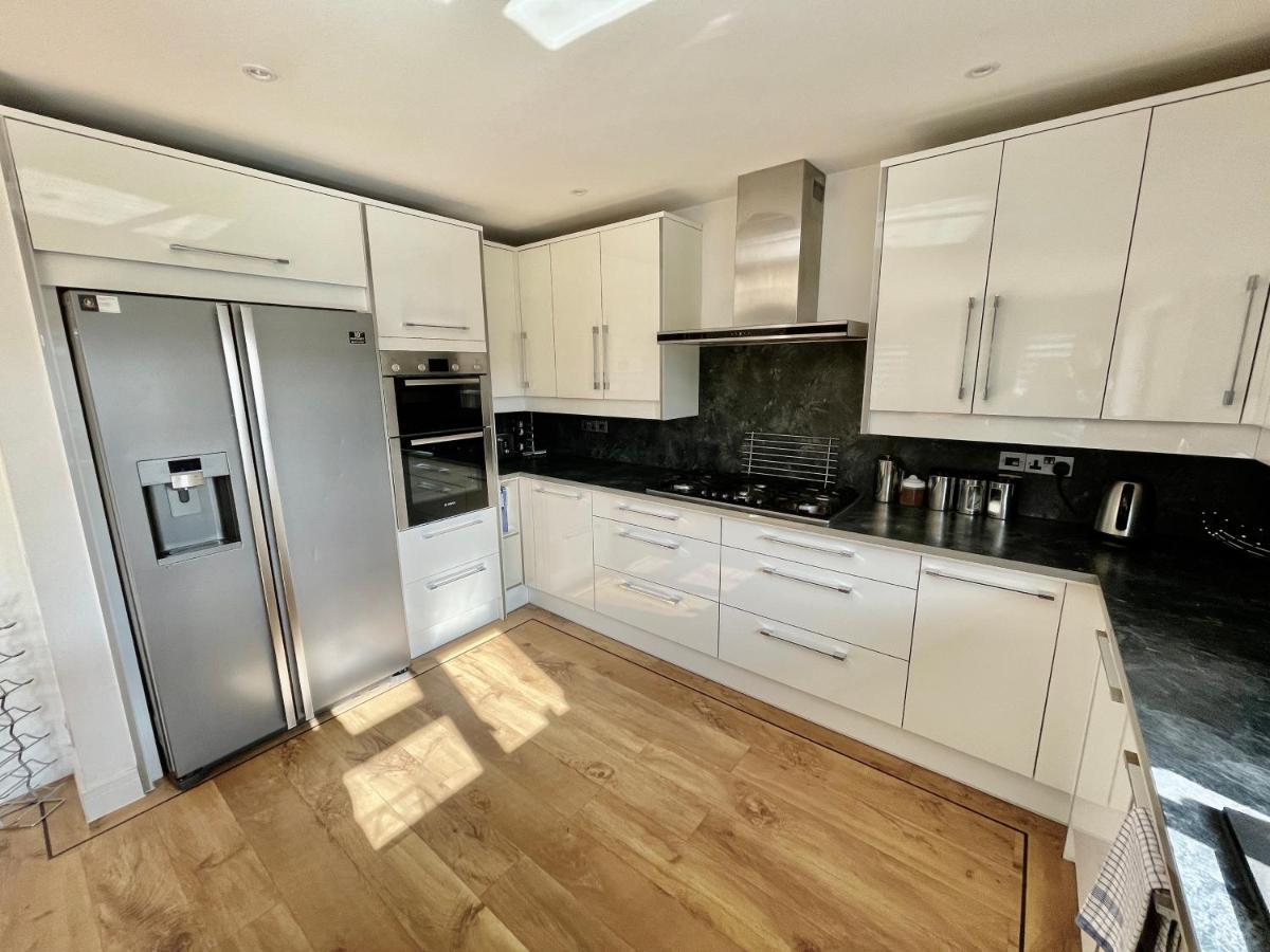 Four Corners Holiday Home Hot Tub & Sauna Ferndown Extérieur photo