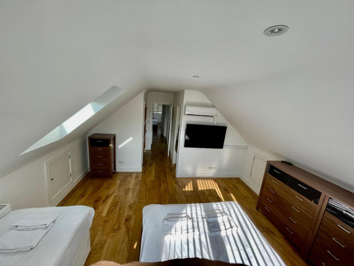 Four Corners Holiday Home Hot Tub & Sauna Ferndown Extérieur photo