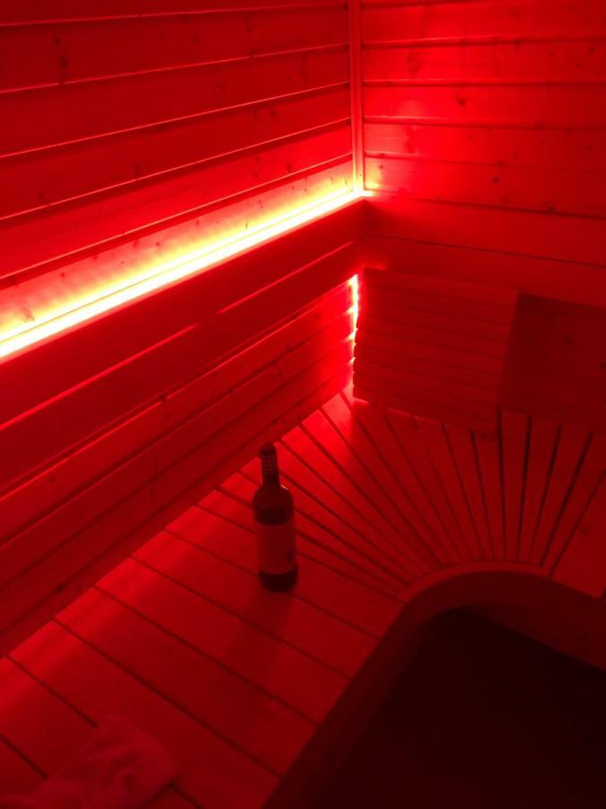 Four Corners Holiday Home Hot Tub & Sauna Ferndown Extérieur photo